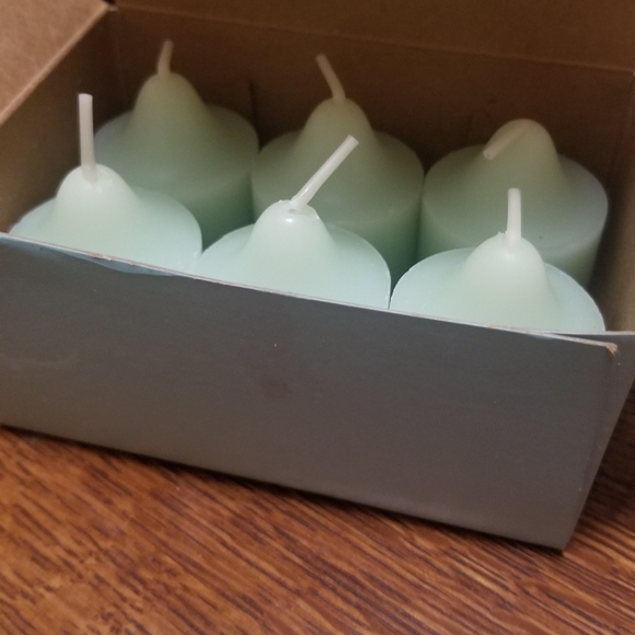 PartyLite 12 Votives - Picture 2 of 6